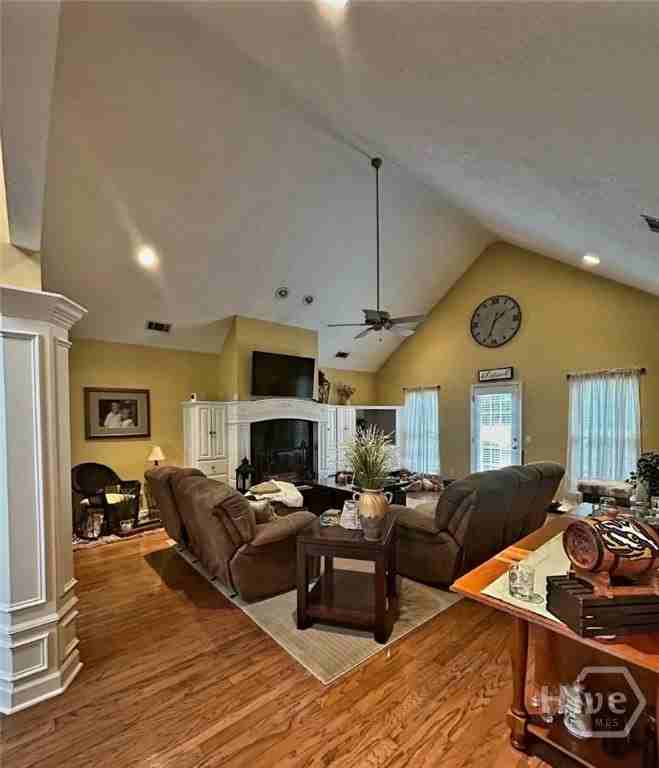 111 Meadowlark Cir - Photo 5 of 17