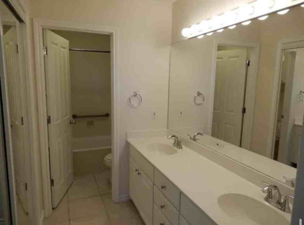 508 Hi Cir W Unit B - Photo 7 of 10