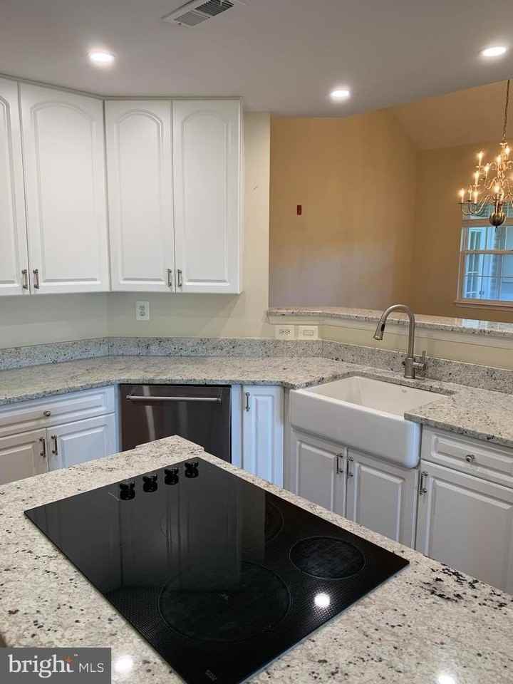 400 Symphony Cir - Photo 7 of 24