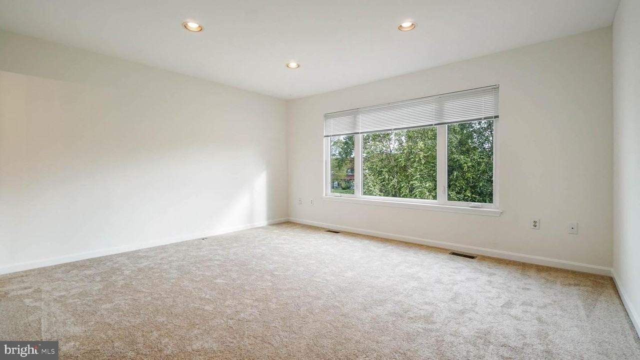 45-B Queen Neva Ct - Photo 3 of 14