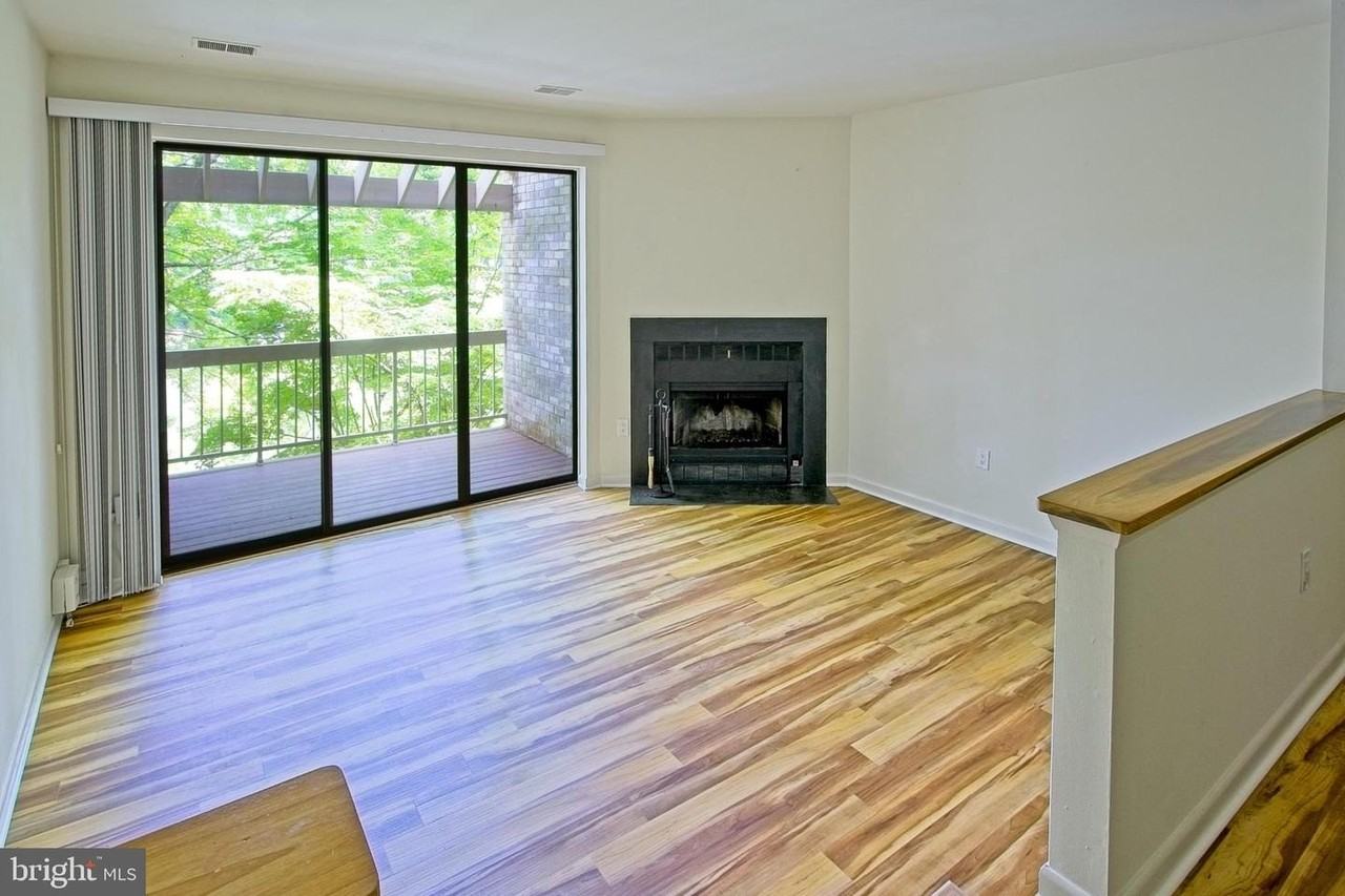 11108 Boathouse Ct - Photo 2 of 28
