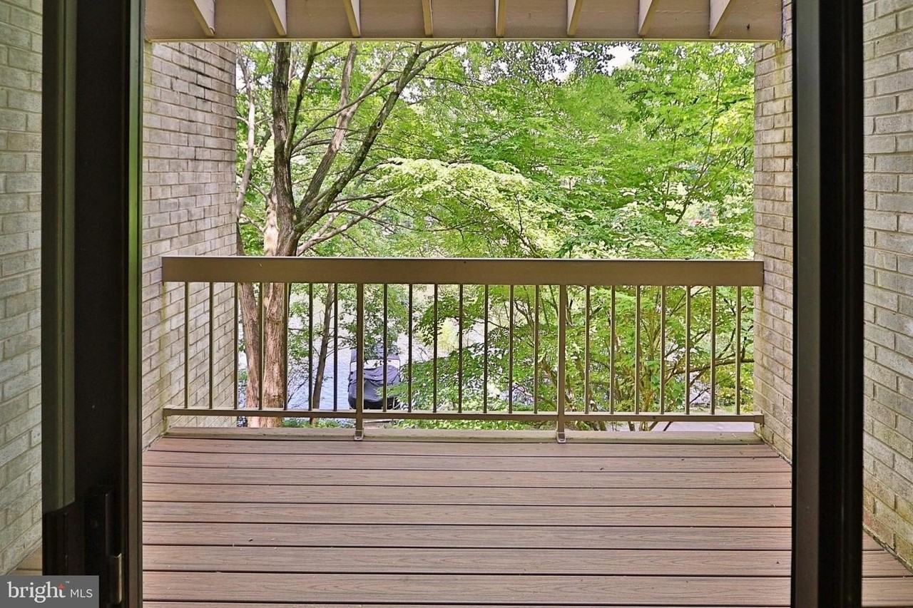 11108 Boathouse Ct - Photo 7 of 28