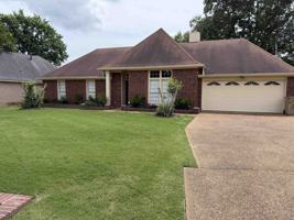 featured image of 7371 Bayou Bend Cv