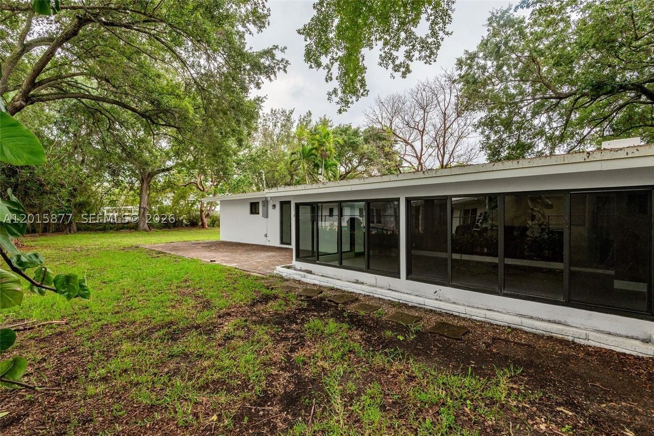 12725 Sw 80th Ave - Photo 7 of 37