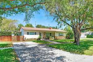 featured image of 11 Nw 97th St