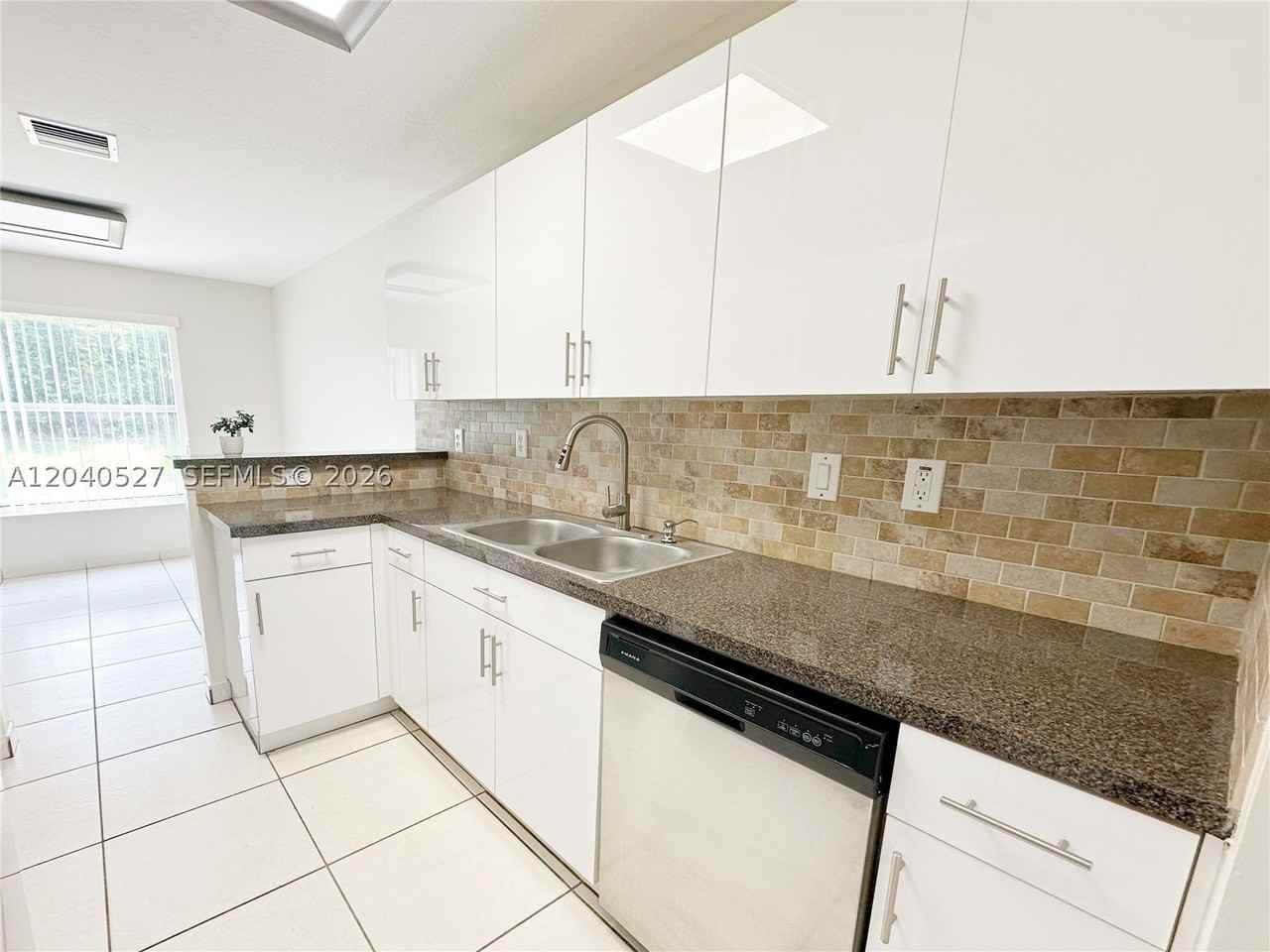 2150 Nw 171st Ter - Photo 6 of 37