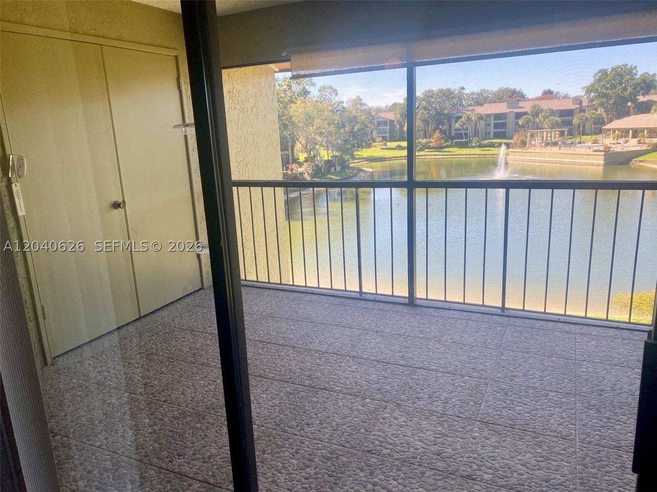 15 Escondido Ct #148 - Photo 2 of 18