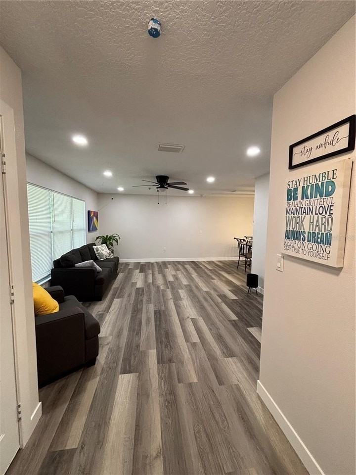 612 Wood Dr - Photo 6 of 34