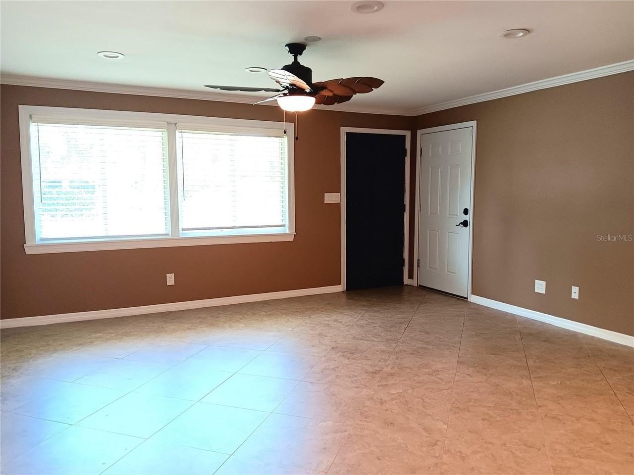 1302 Amble Ln - Photo 5 of 26