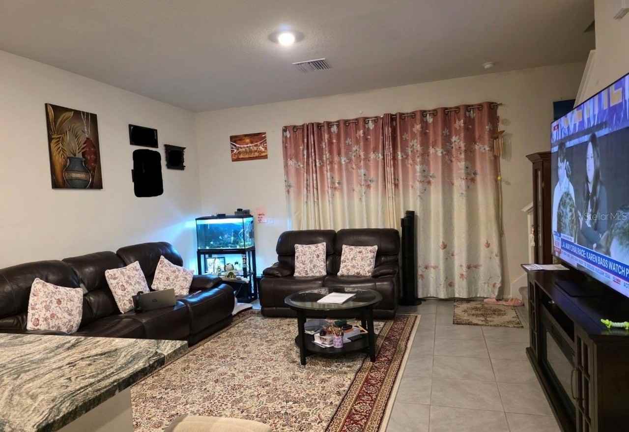 2884 Beluga Bay Dr - Photo 2 of 9