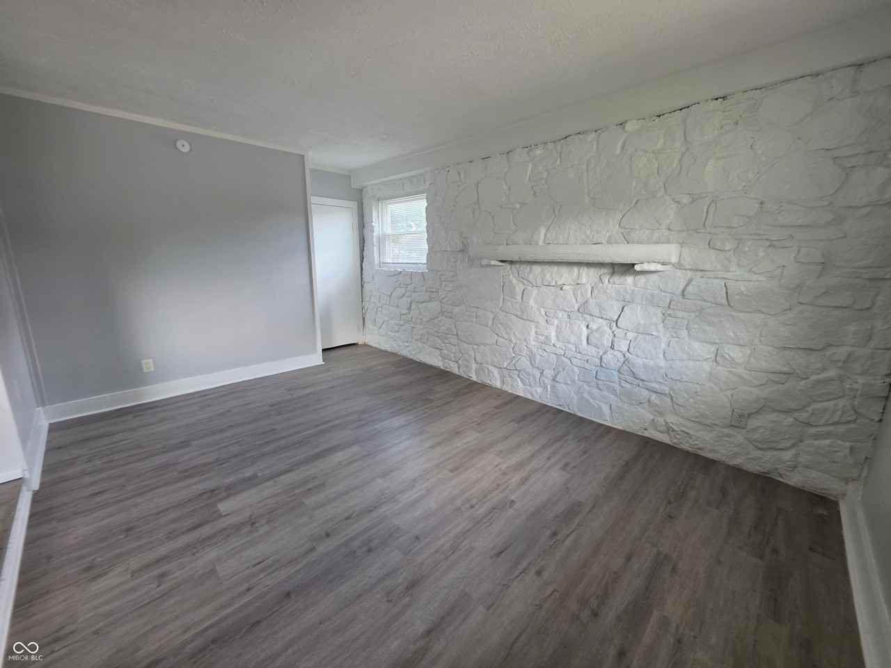 3416 N Hartman Dr - Photo 4 of 18