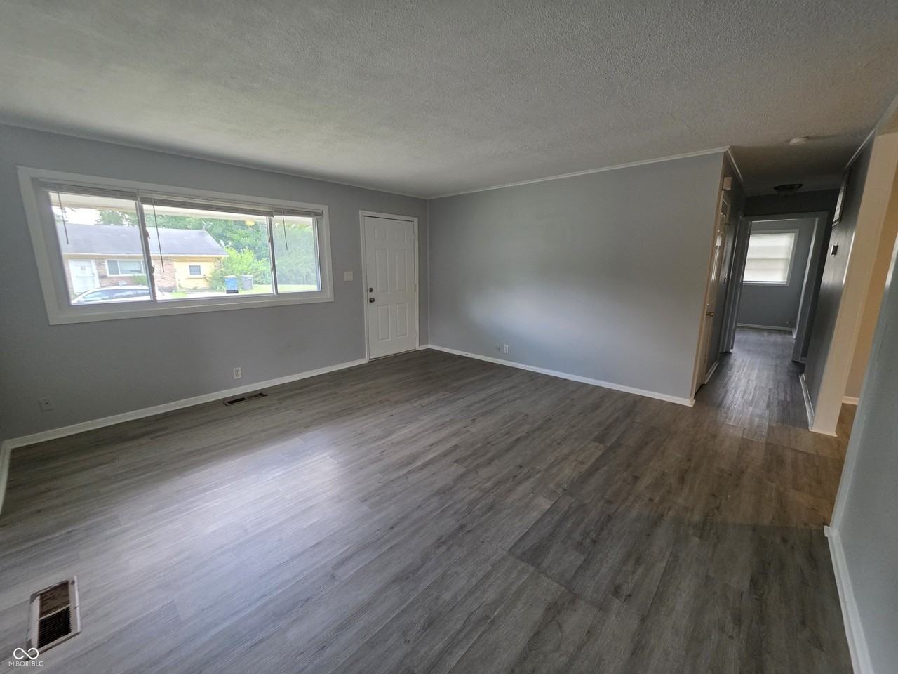 3416 N Hartman Dr - Photo 5 of 18