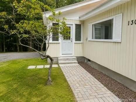 130 Whitlock Rd - Photo 3 of 25