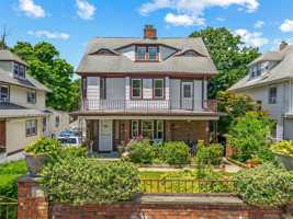featured image of 373 Palmer Ave #2ndFL