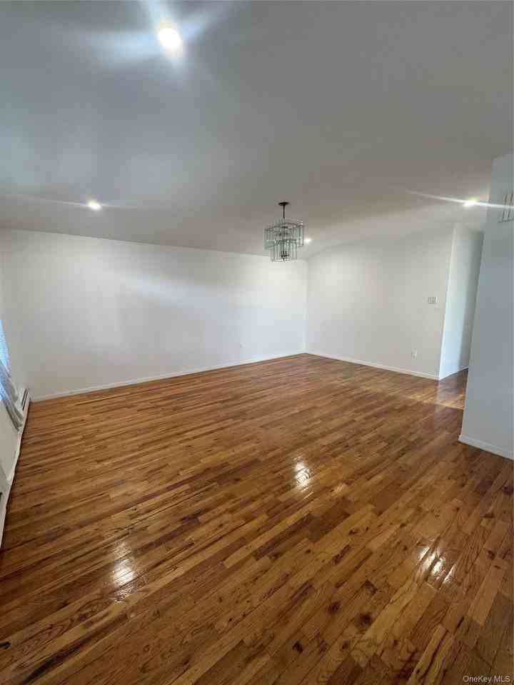 17912 145th Ave #2 - Photo 2 of 7