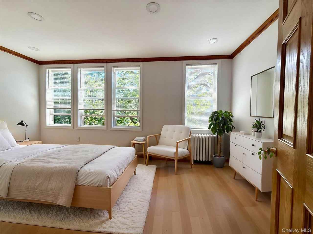 7121 70th St #2 - Photo 3 of 8