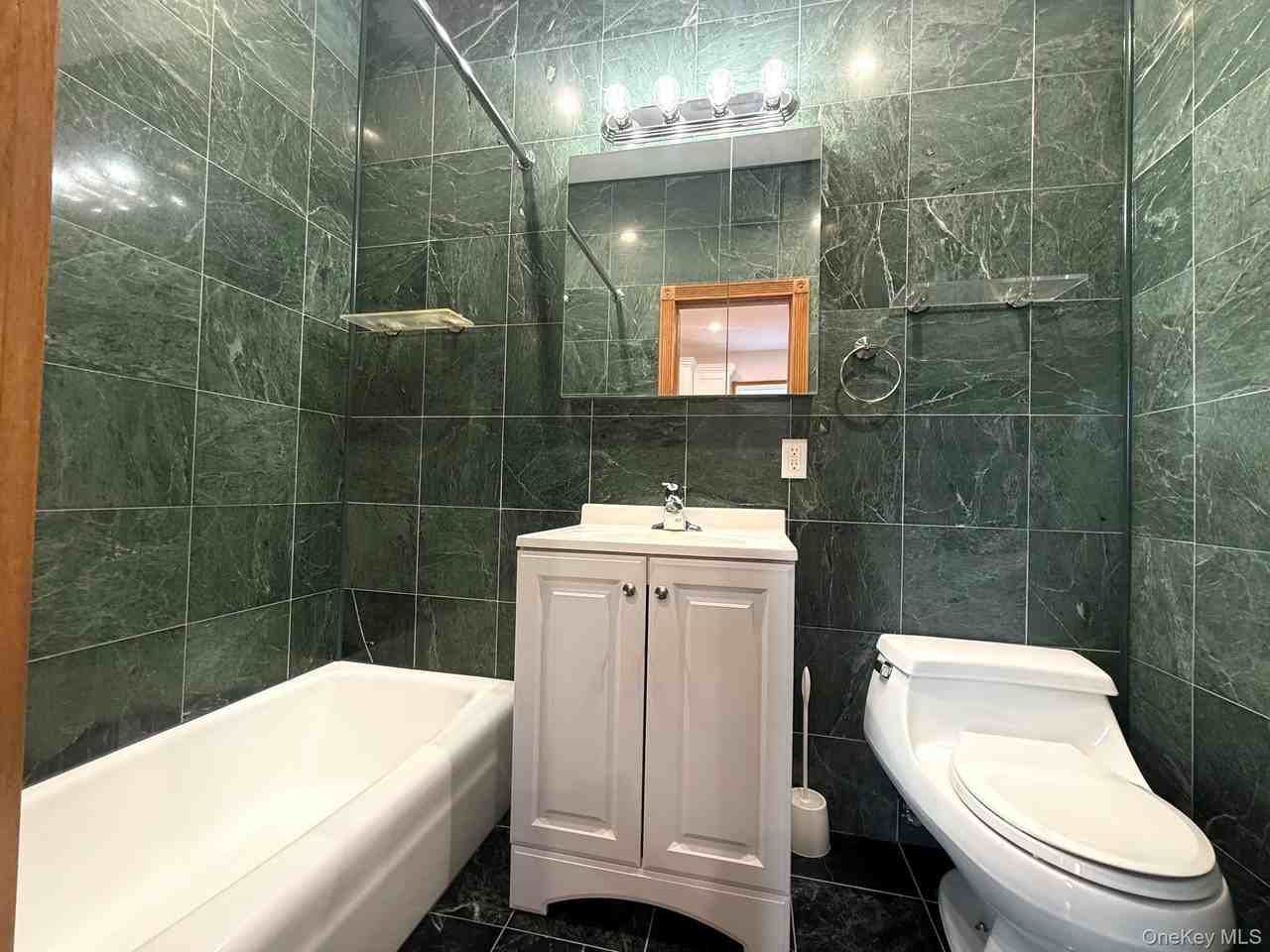 7121 70th St #2 - Photo 5 of 8