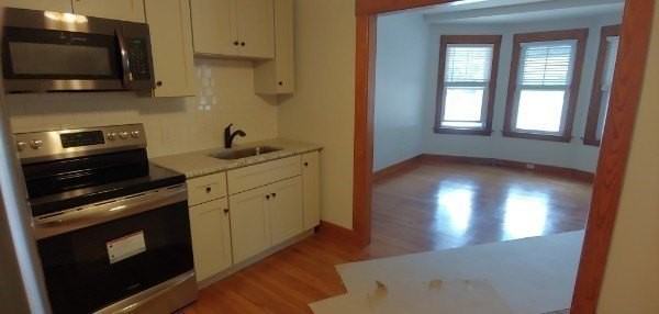 40 Main St #2 - Photo 2 of 11