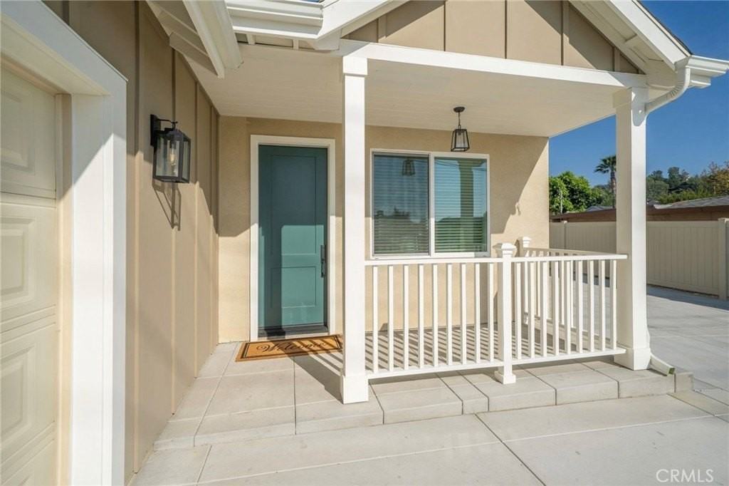 798 N Amelia Ave #A - Photo 4 of 30
