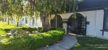 featured image of 1319 Oakwood Dr #6
