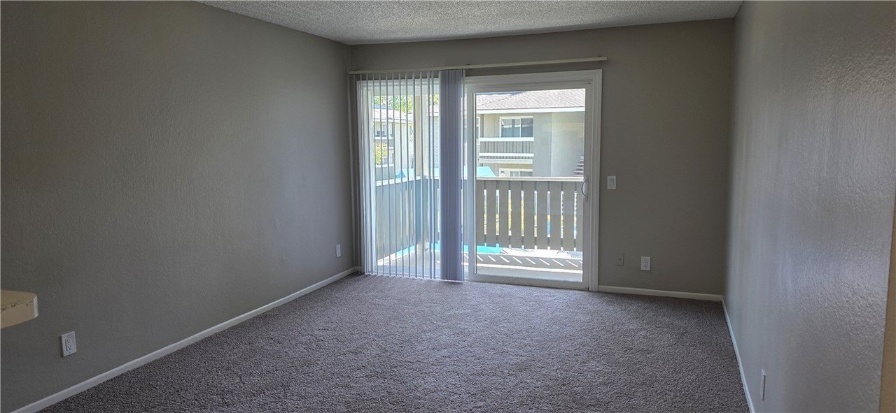 10601 Diana Ave #484 - Photo 3 of 17