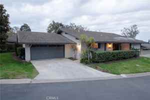 featured image of 2170 Vista Entrada