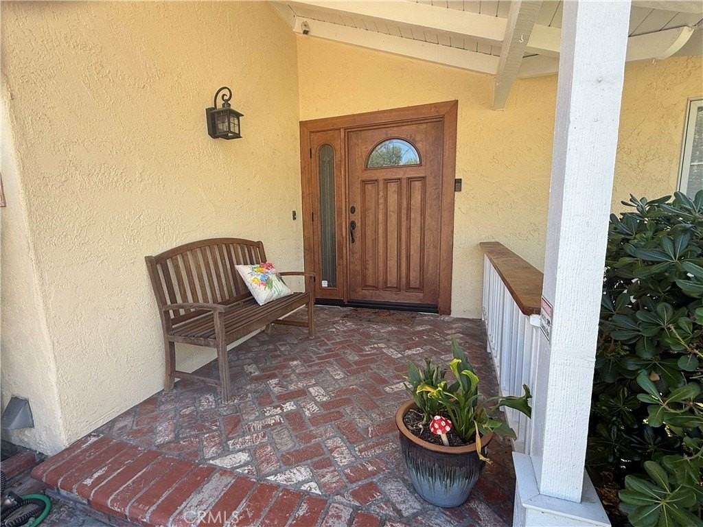 26652 Pepita Dr - Photo 3 of 10