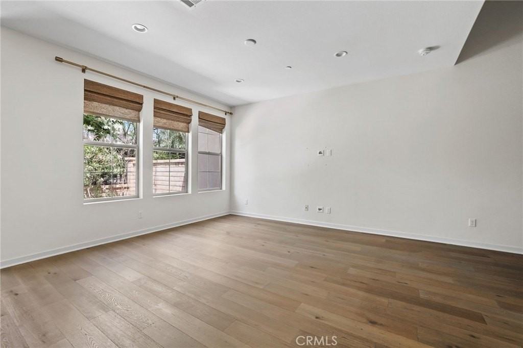 216 Finch - Photo 5 of 42