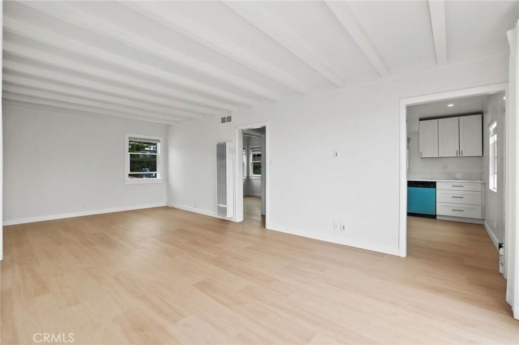 297 Wave St - Photo 3 of 30
