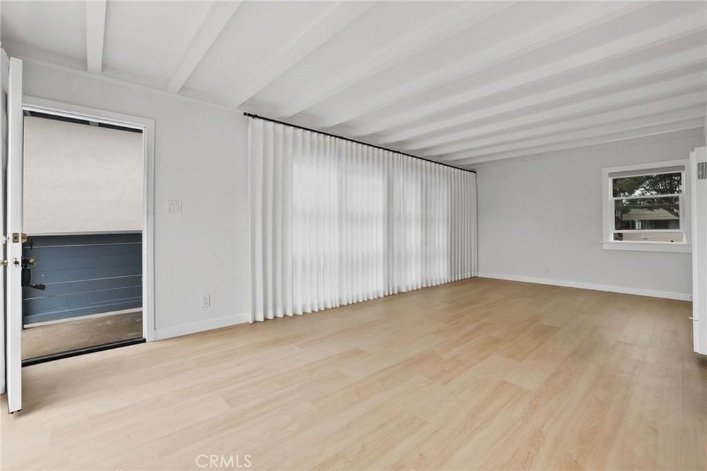 297 Wave St - Photo 5 of 30