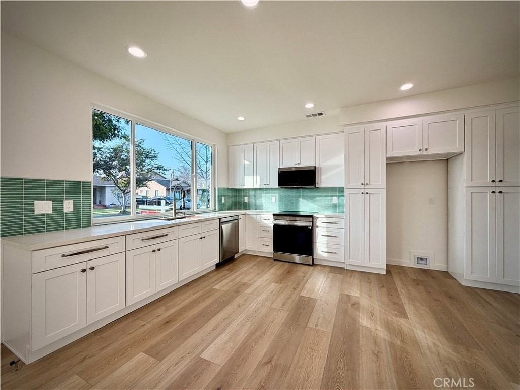 6118 Amos Ave - Photo 2 of 10