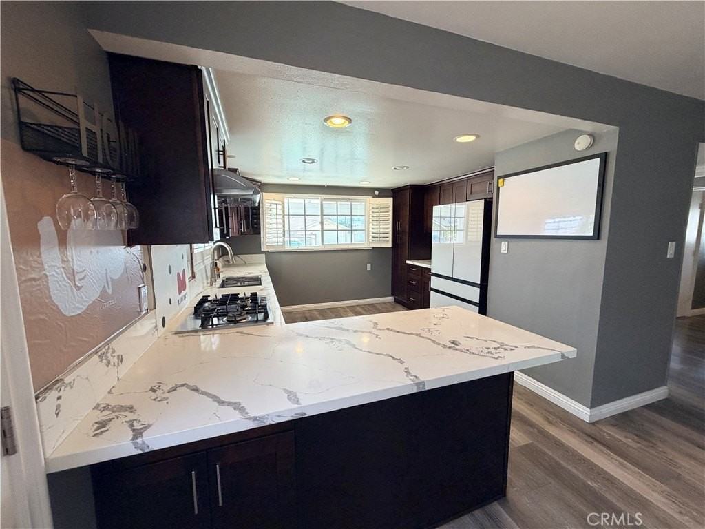 2139 W 160th St - Photo 2 of 37
