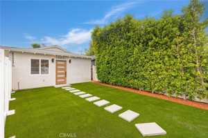 featured image of 22609 Mariano St