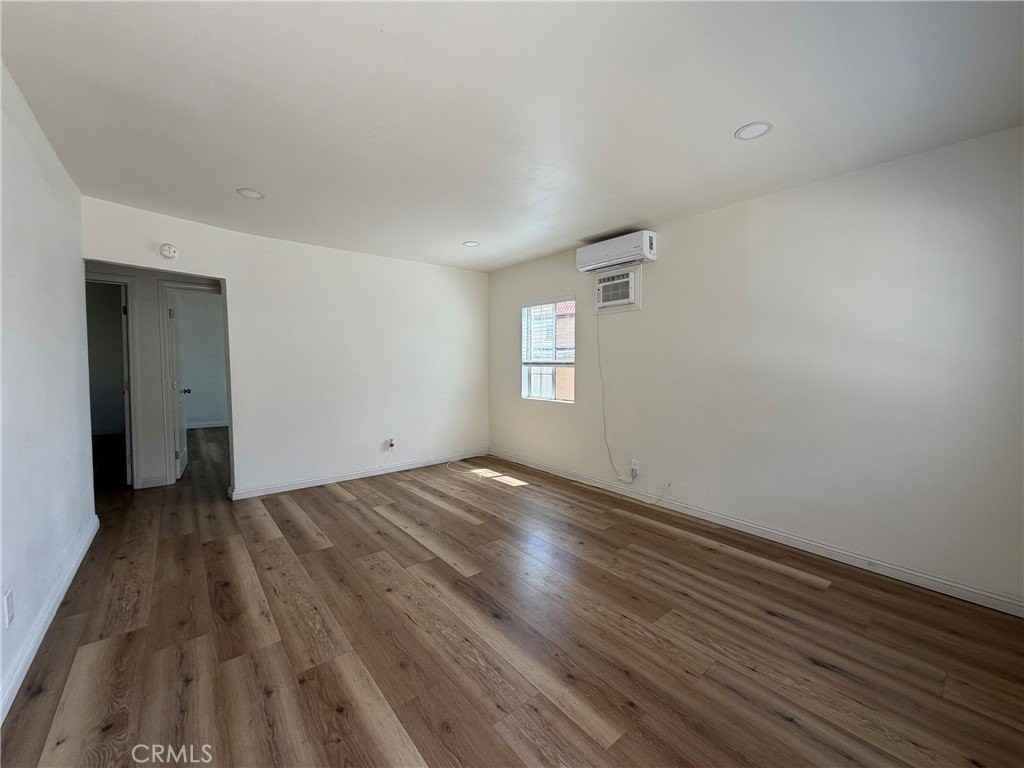 333 Sefton Ave - Photo 5 of 12
