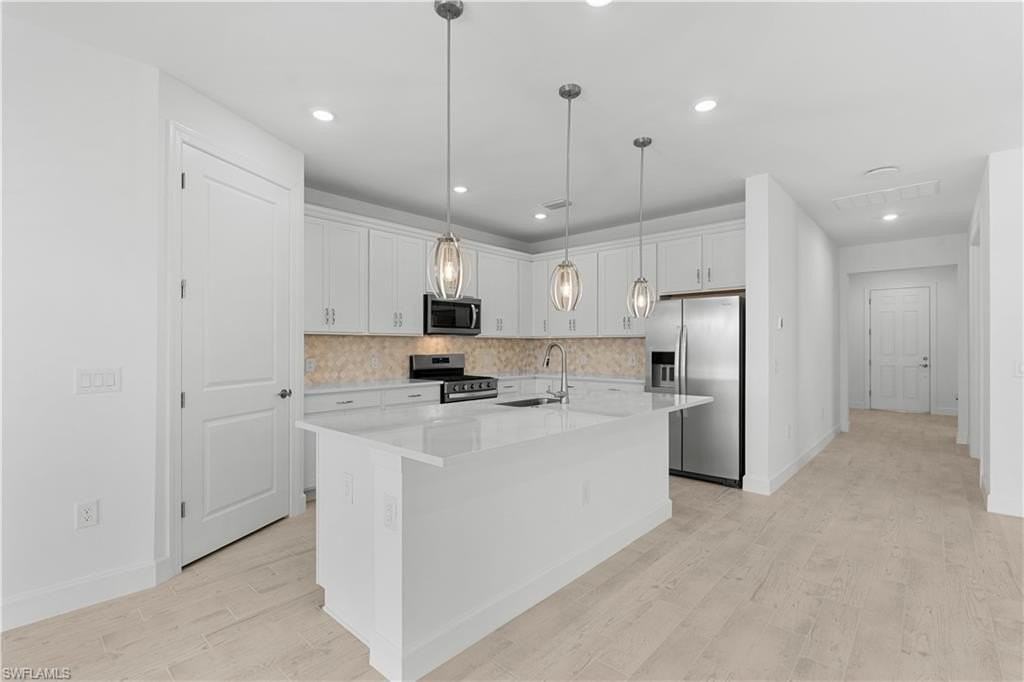 2104 Freemont Way - Photo 3 of 27