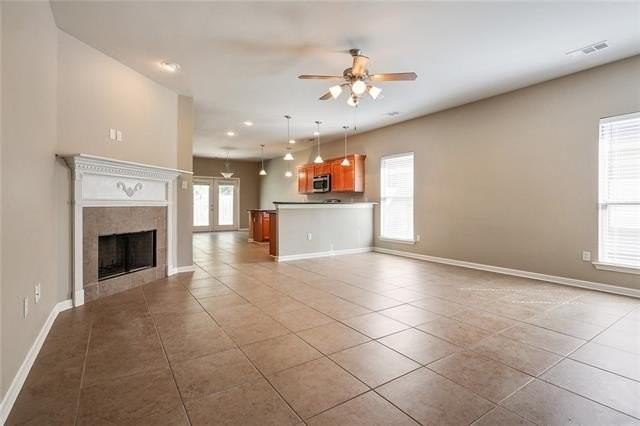 829 Fay St - Photo 2 of 10