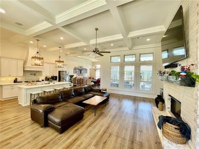 1309 Pine Needle Ct - Photo 3 of 23
