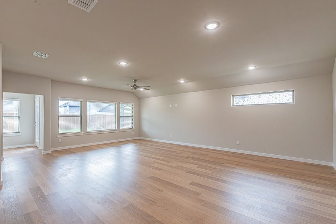 257 Hope Orchards Dr - Photo 4 of 35