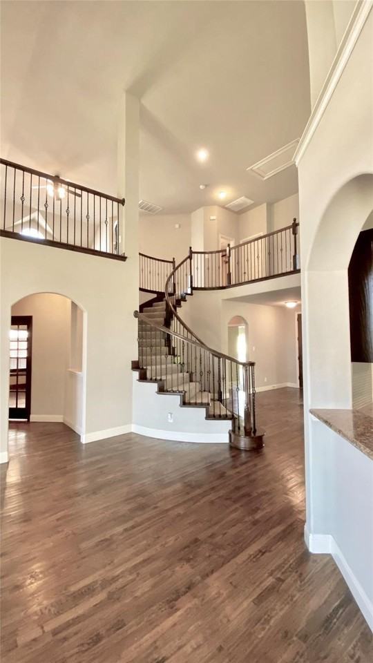 3052 Aerial Dr - Photo 5 of 29