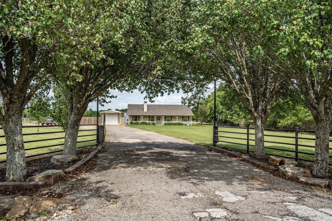 13132 State Highway 78 N - Photo 2 of 35