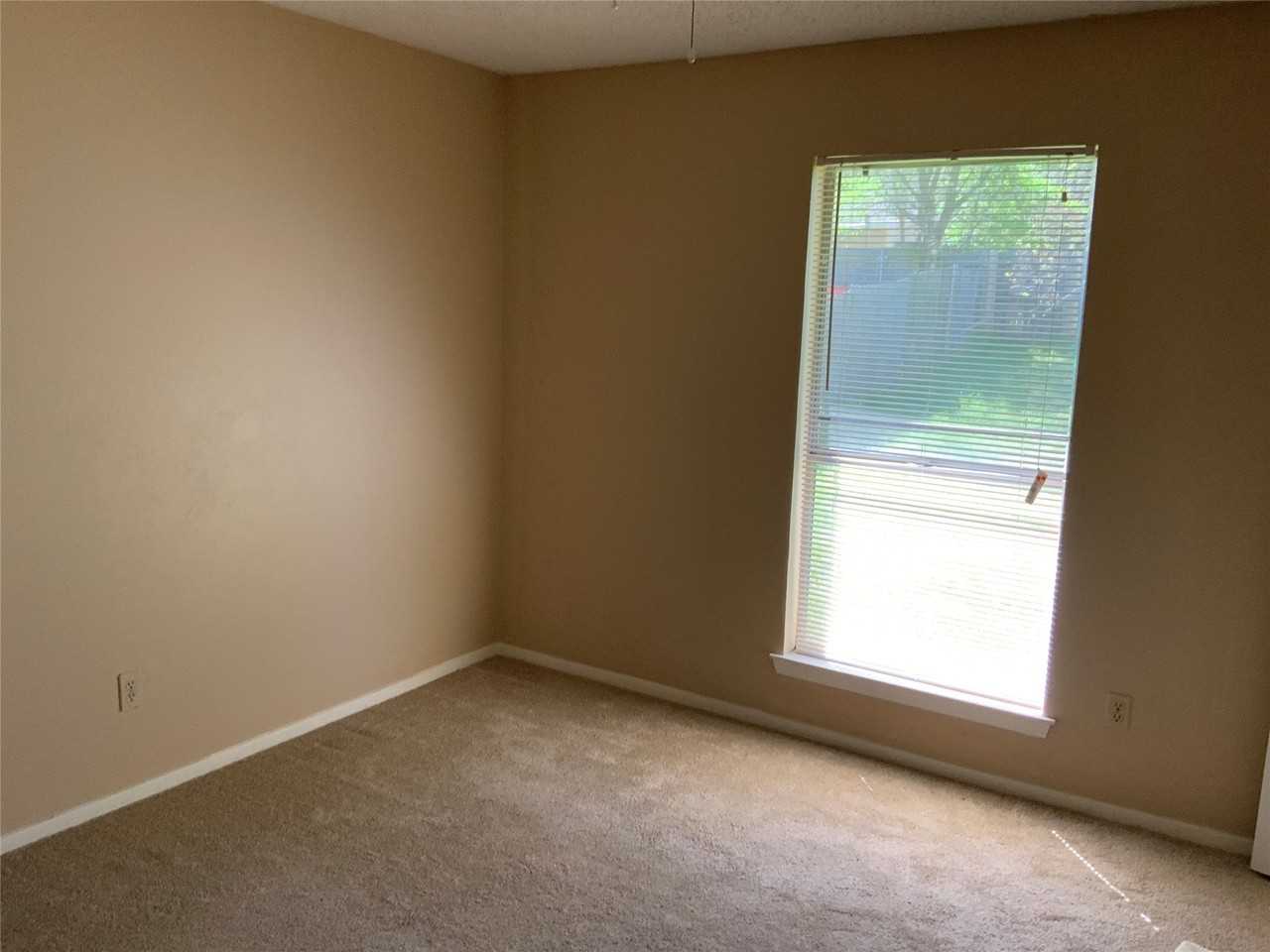 5804 Willow View Dr - Photo 6 of 7