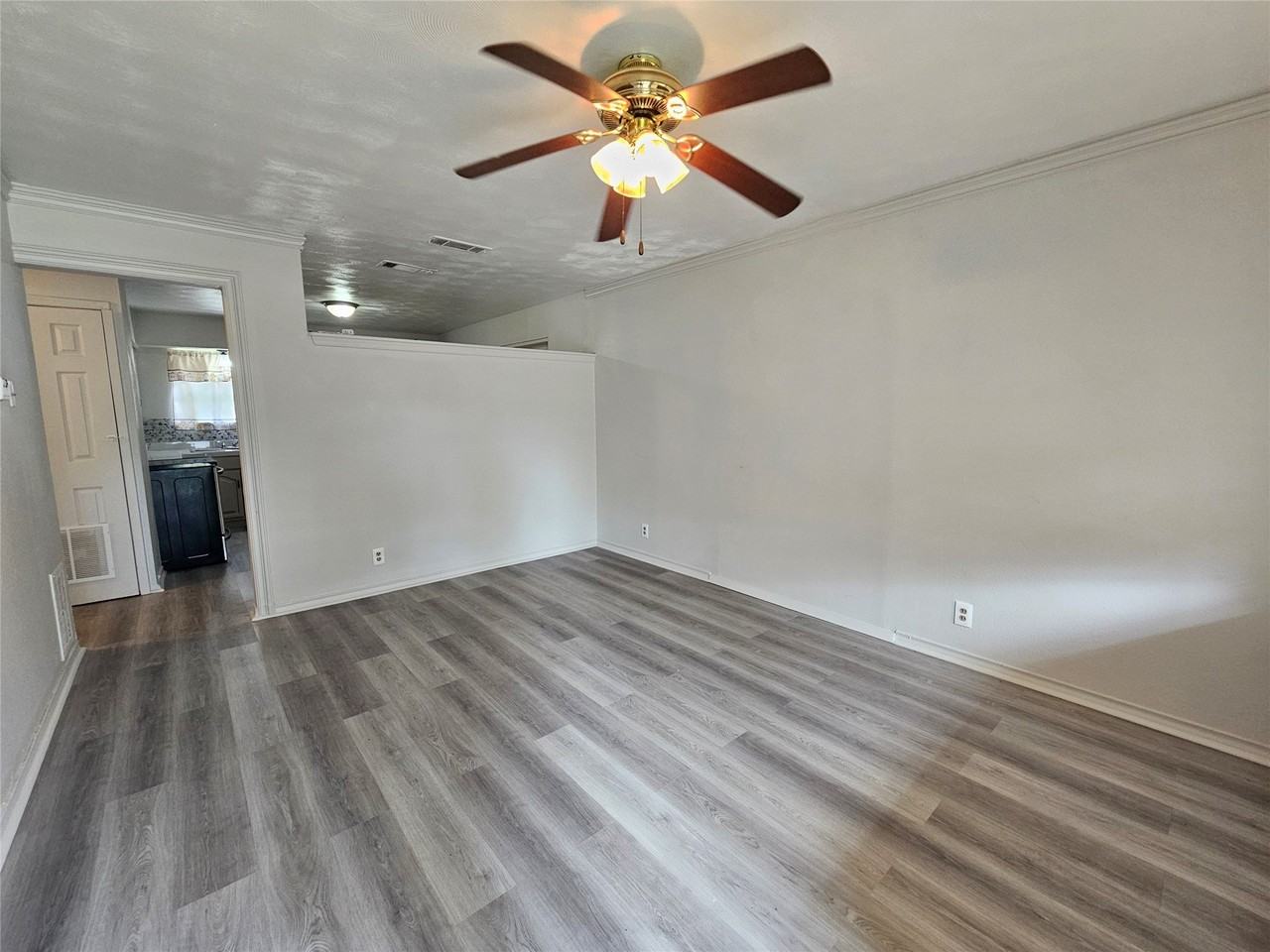 119 Palm Oak Dr - Photo 3 of 17
