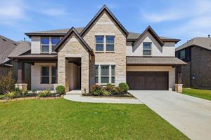 featured image of 833 Daisy Corner Dr