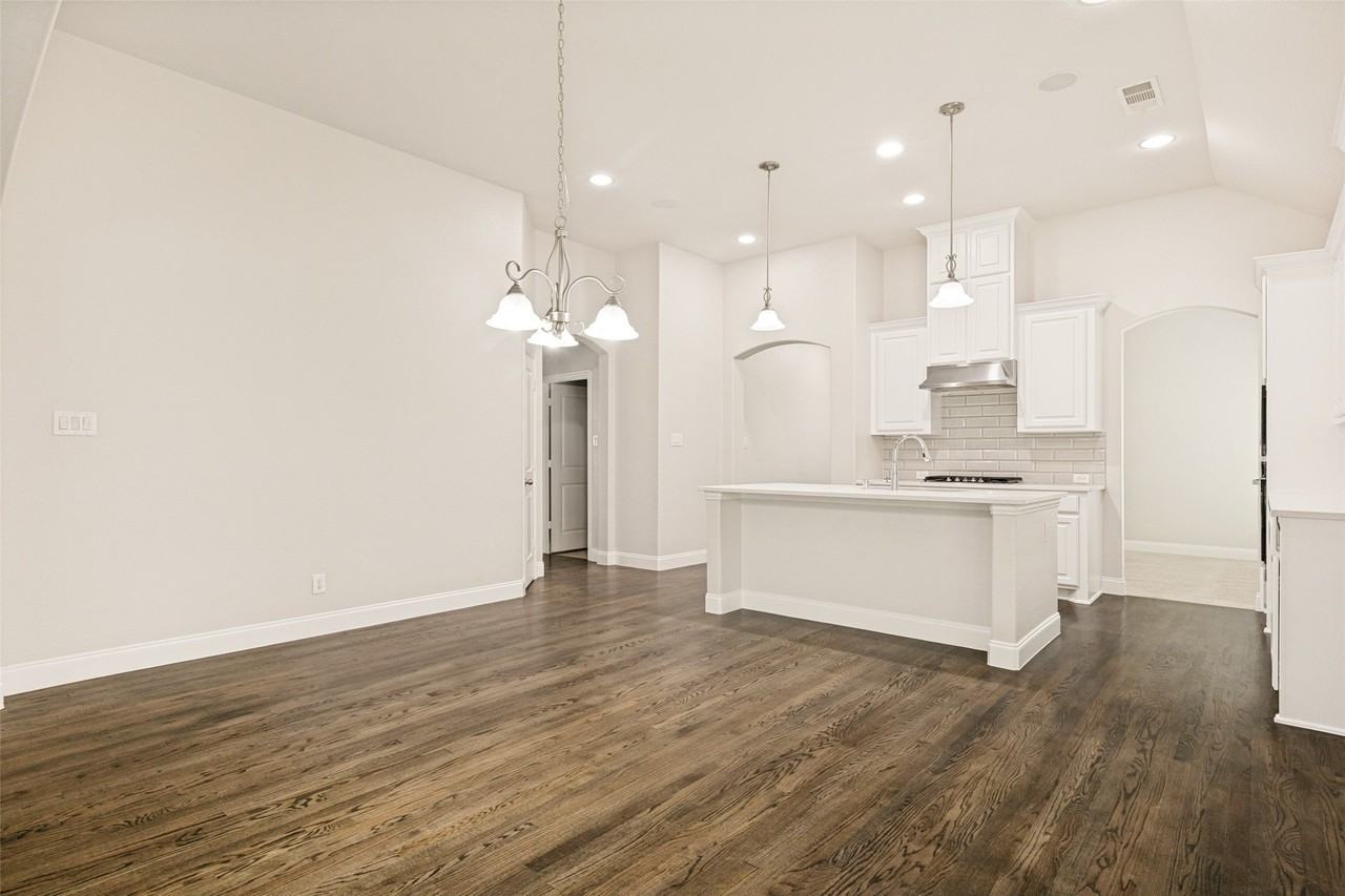 861 Countryside Way - Photo 4 of 27