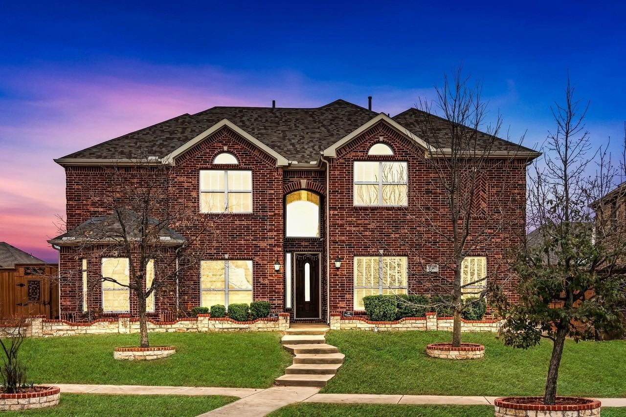 12467 Fallcreek Dr