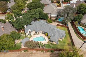 featured image of 6020 Parksedge Ln