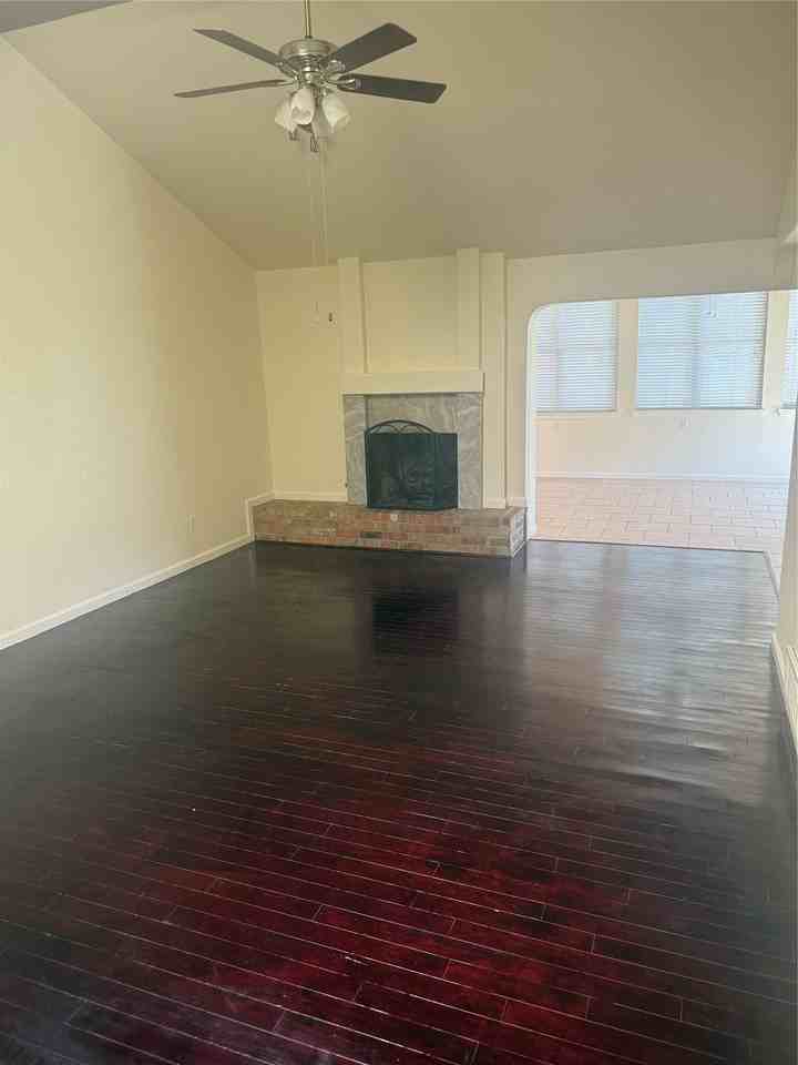 1104 Boston Blvd - Photo 7 of 13