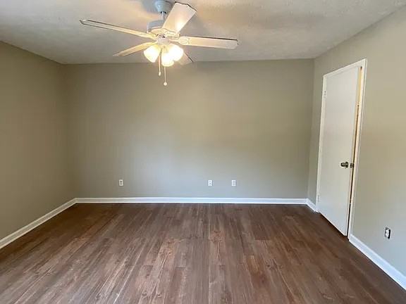 6143 Trestlewood Dr #3 - Photo 4 of 4
