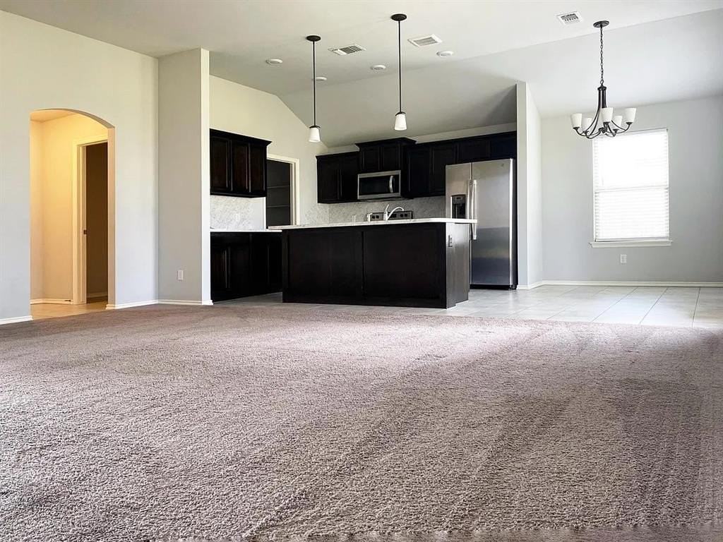 15521 Rosedown Dr - Photo 3 of 16