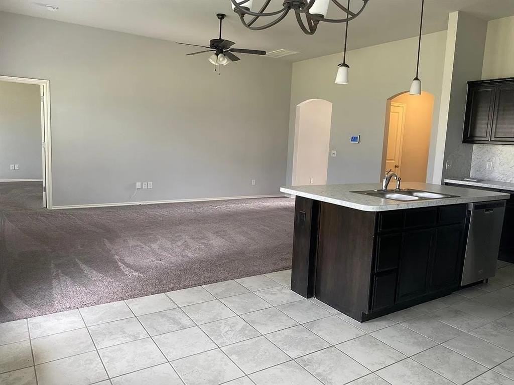 15521 Rosedown Dr - Photo 4 of 16